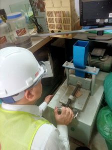 Thí nghiệm mài mòn sâu gạch